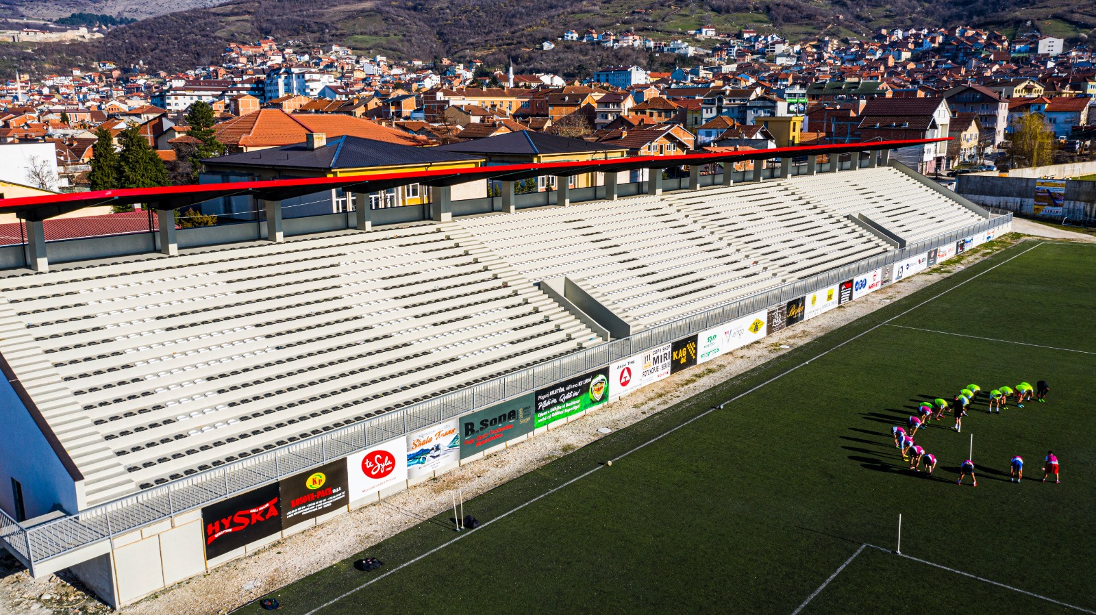 Karrige për arena – pamja 1